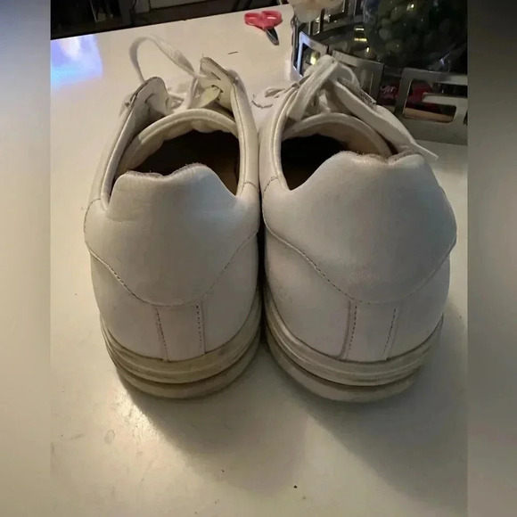 Men’s Birkenstock white leather athletic casual shoes Sz 45